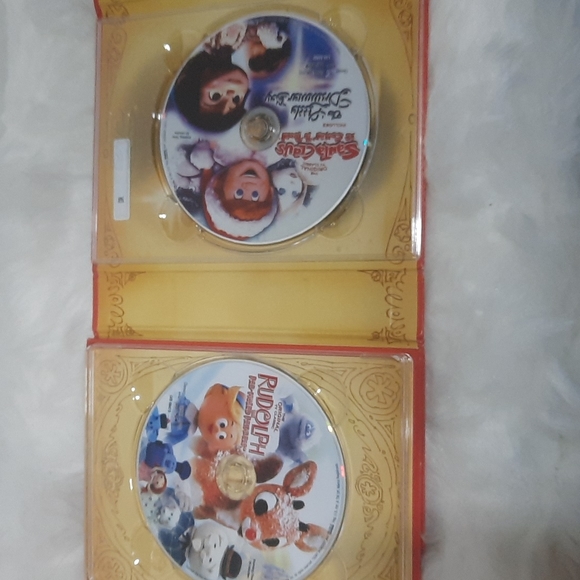 Is Rudolph CD collection classic - Picture 3 of 4